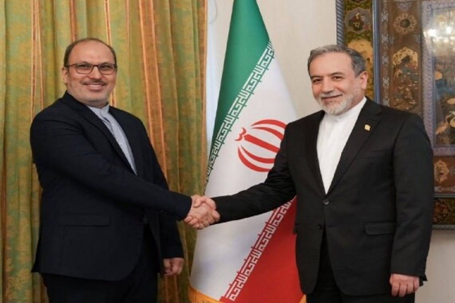 دیدار سفیر جدید ایران در صربستان با «عراقچی»