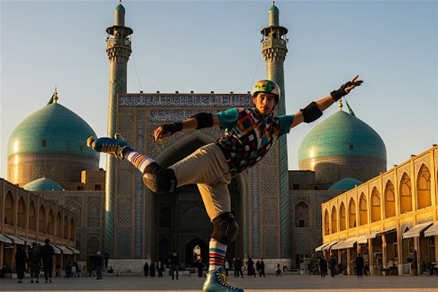 تصویر اصفهان میزبان نخستین دوره مسابقات اسکیت کراس کشوری شد