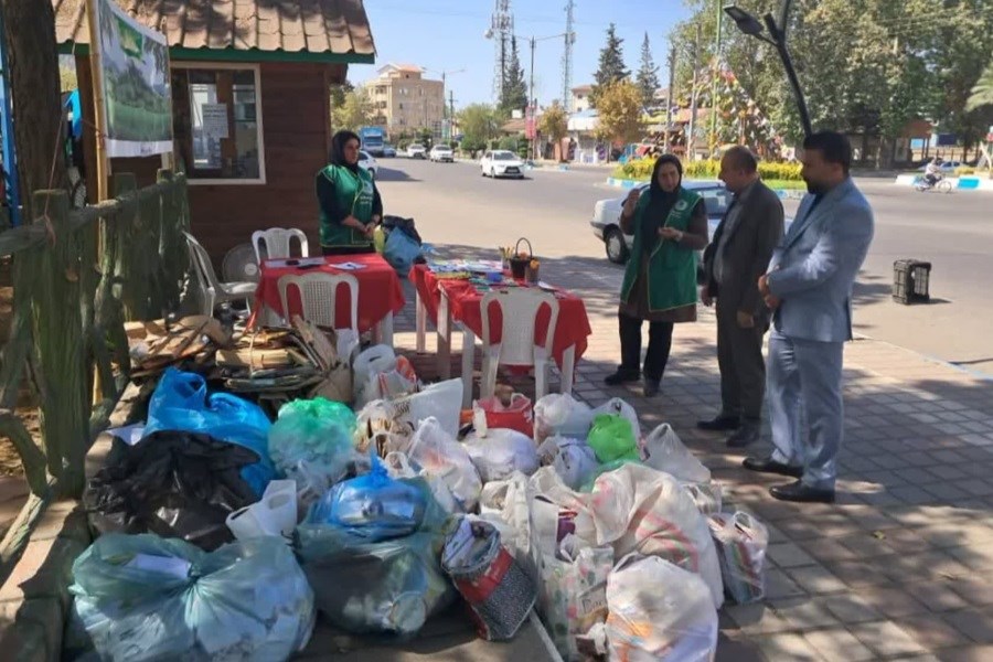 از دستان کوچک دانش‌آموزان تا همراهی مردم، همه برای نجات طبیعت قدم برداشتند