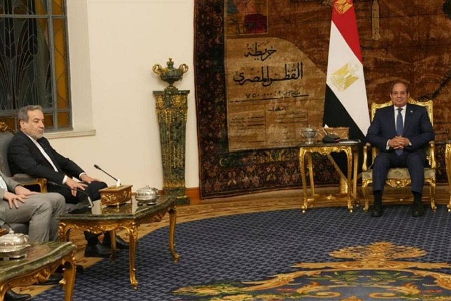 تصویر روابط تهران و قاهره وارد فاز جدیدی شد؛ عراقچی و السیسی گفتگو کردند