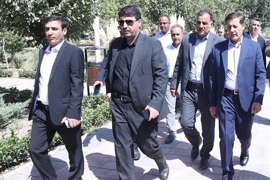 تصویر حیرت معاون امور شهرداری‌های کشور از سرعت اجرای پروژه‌های شهرداری محمدیه