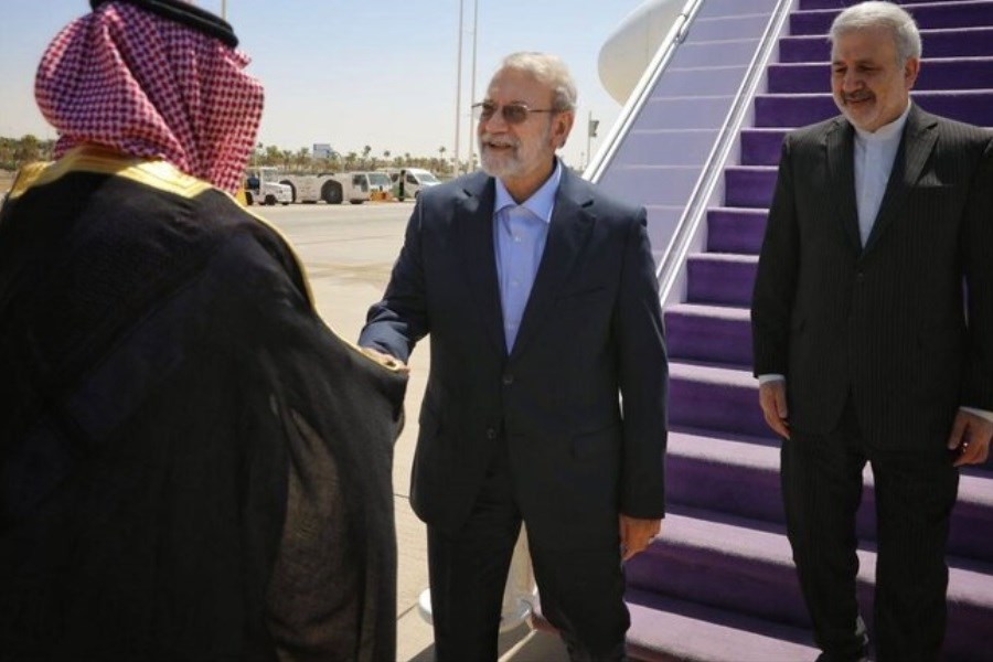 تصویر لاریجانی به عربستان سفر کرد