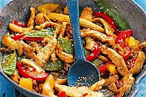 تجربه‌ای خوش‌طعم و سالم با خوراک مرغ و قارچ رژیمی