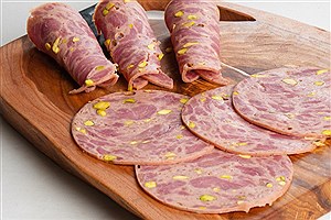 آیا ژامبون با کالباس فرق دارد؟