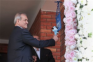پزشکیان زنگ آغاز سال تحصیلی ۱۴۰۴-۱۴۰۵ را نواخت