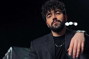 خواننده «برای…» در سوگ پدر؛ پیش از نخستین کنسرت رسمی‌اش