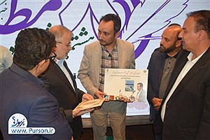 «خبرنویسی مدرن» برگزیده شد؛ تقدیر استاندار البرز از ابوذر اکبری