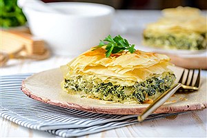 اسپاناکوپیتا یونانی؛ غذای خوشمزه و باب سلیقه گیاه خواران