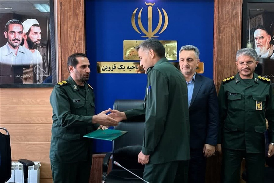 تصویر برترین فارغ‌التحصیلان دانشگاه دفاع مقدس، شهدای گرانقدر بودند
