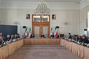 تمرکز بر دیپلماسی اقتصادی با همسایگان