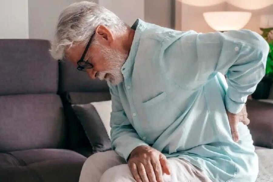 تصویر کمردرد مزمن؛ زنگ خطری برای سلامت کلی بدن