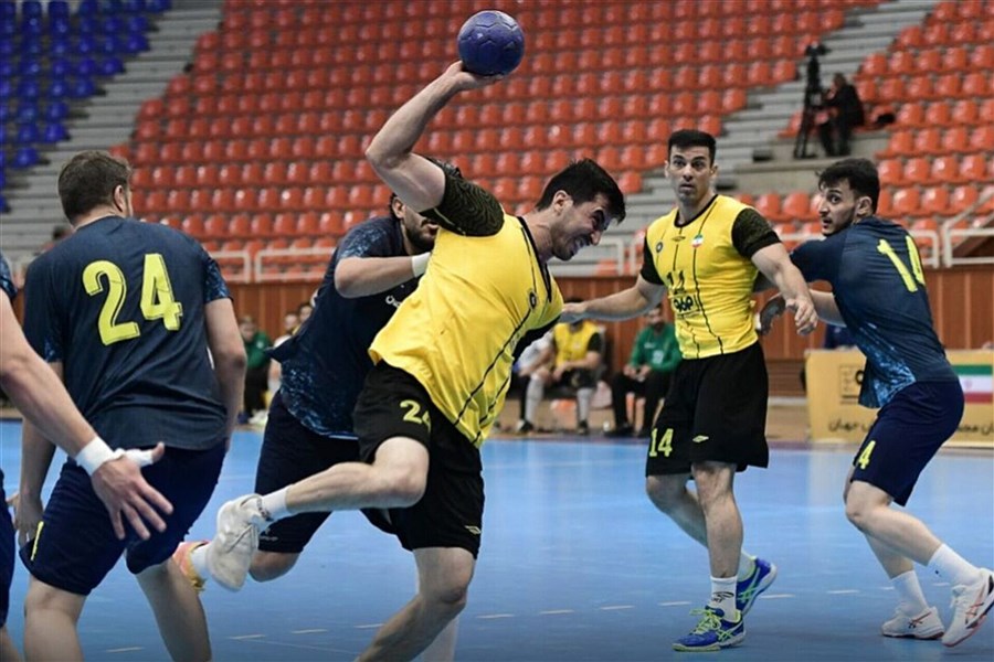 تصویر هندبالیست‌های سپاهان با پیروزی مقتدرانه لیگ را آغاز کردند