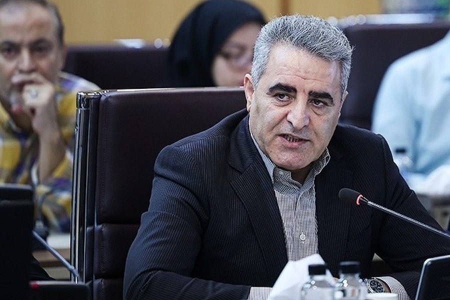 تصویر امضای بزرگترین قرارداد خرید لکوموتیو با سازندگان داخلی