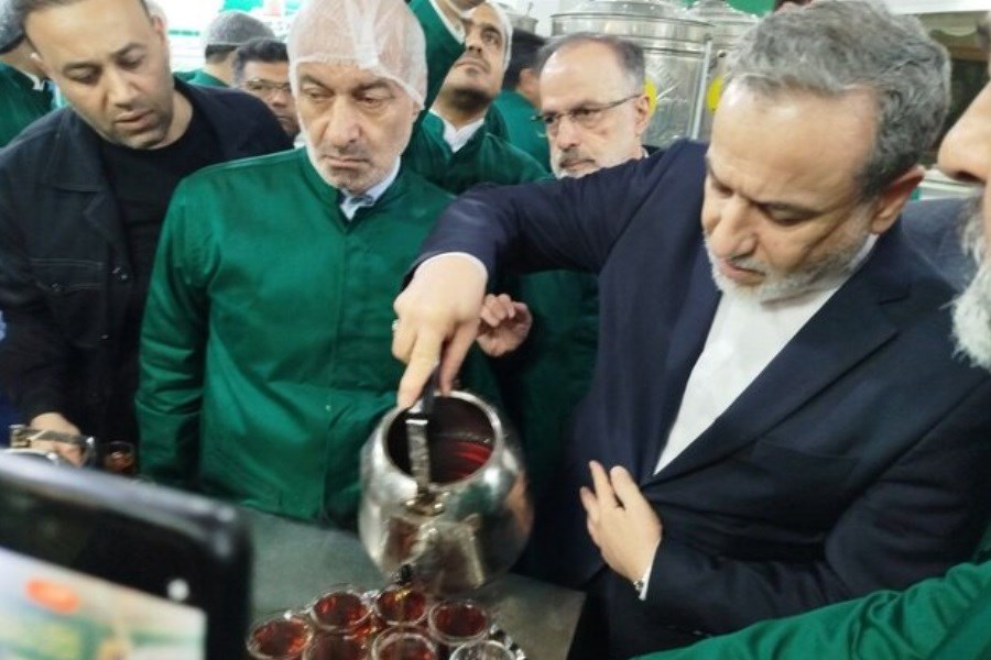 تصویر تشرف وزیر امور خارجه به حرم رضوی