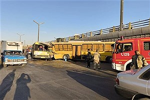 برخورد شدید دو اتوبوس در غرب تهران&#47; انتقال ۲۵ مصدوم به مراکز درمانی