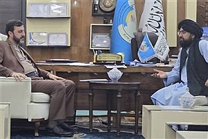 غریب‌آبادی برای حق‌آبه هیرمند با کمیسار طالبان دیدار کرد