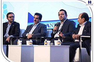 انحراف نقدینگی از تولید، ریشه بسیاری از مشکلات معیشتی است انحراف نقدینگی از تولید، ریشه بسیاری از مشکلات معیشتی است