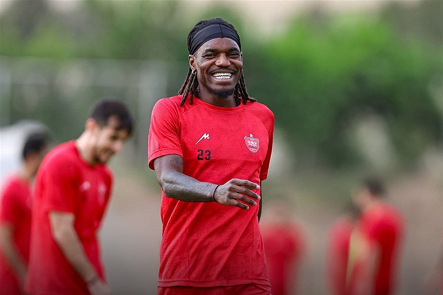 تصویر بازگشت بازیکن پرحاشیه به لیست پرسپولیس تصویر بازگشت بازیکن پرحاشیه به لیست پرسپولیس