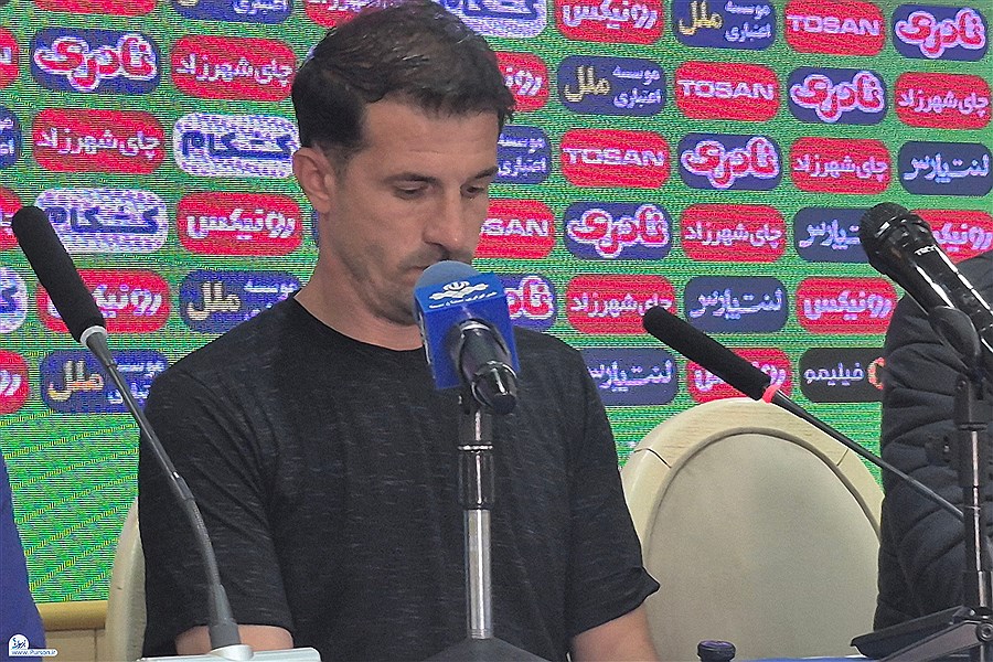 بازی با ملوان برای ذوبآهن حکم مرگ و زندگی را دارد/ از روند تیم راضیام اما به دنبال نتیجهایم بازی با ملوان برای ذوبآهن حکم مرگ و زندگی را دارد/ از روند تیم راضیام اما به دنبال نتیجهایم