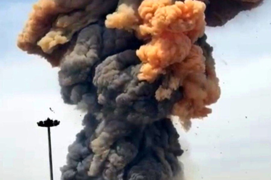 تصویر حادثه در شرکت پالایش نفت ایوانکی