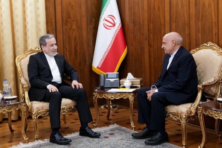 دیدار سفیر جدید ایران در کره شمالی با عراقچی