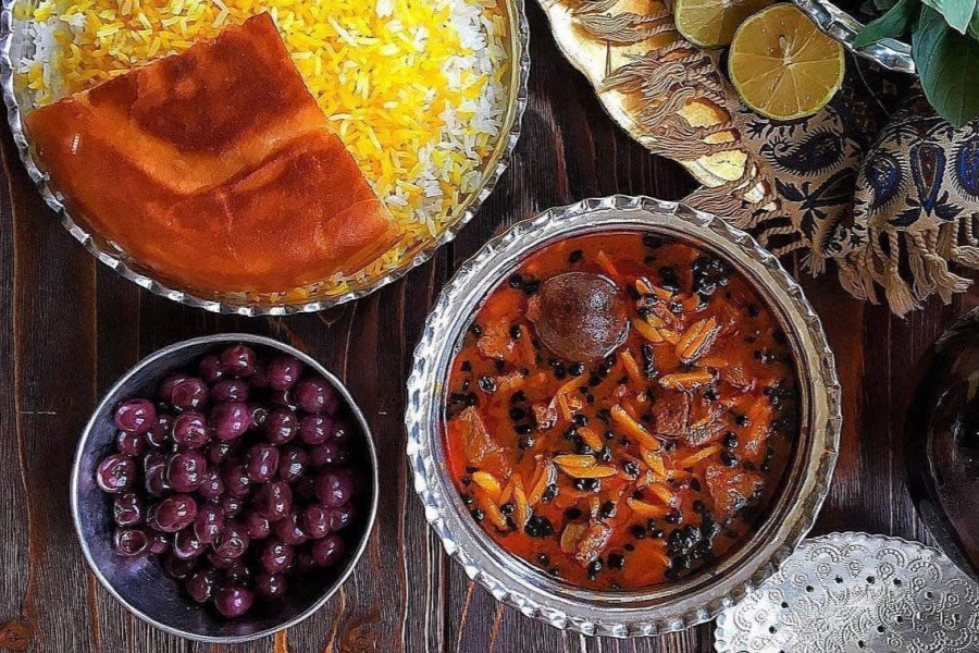 خورشت خلال کرمانشاهی؛ شاهکاری از عطر و طعم غرب ایران