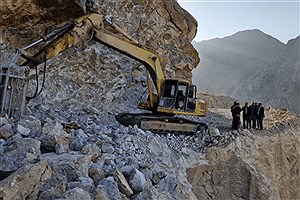 آغاز ساخت جاده حیاتی برای عشایر پشتکوه فریدون‌شهر