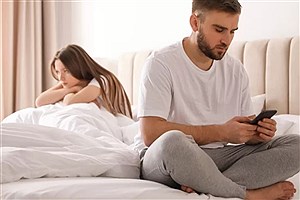 چرا مردان ابراز احساسات را نشانه ضعف می‌دانند؟