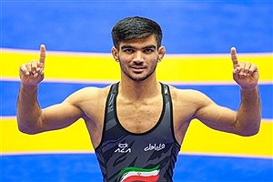ملی‌پوش کشتی ایران حریف آذربایجانی را شکست داد