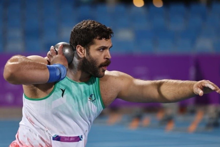 محمدرضا طیبی در پرتاب وزنه مدال نقره گرفت