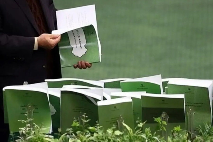 تصویر کسری ۴۰۰ هزار میلیارد تومانی بودجه؛ تهدیدی جدی برای تورم و ثبات اقتصادی ایران