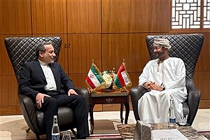 عباس عراقچی با وزیر خارجه عمان در مسقط دیدار کرد