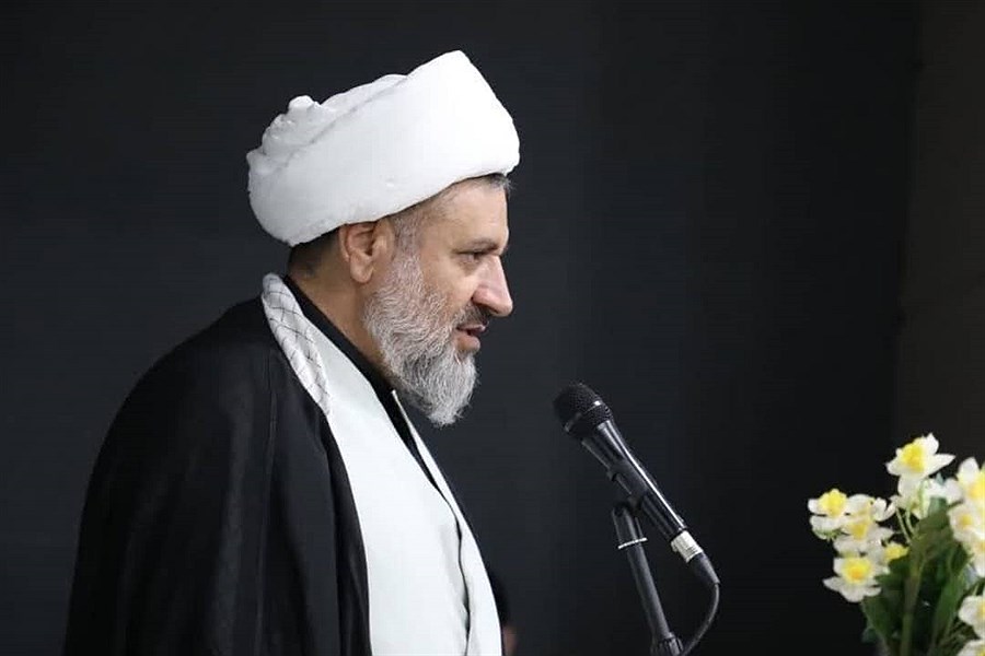 تصویر نخبگان بسیجی لوکوموتیوران حرکت ملت‌اند و آینده تاریخ را رقم می‌زنند