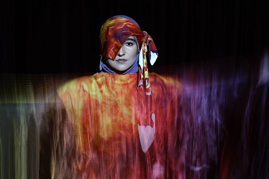 تصویر معرفی مدیران سی‌امین جشنواره بین‌المللی تئاتر کودک و اجرای نمایش‌ «برای هانا»