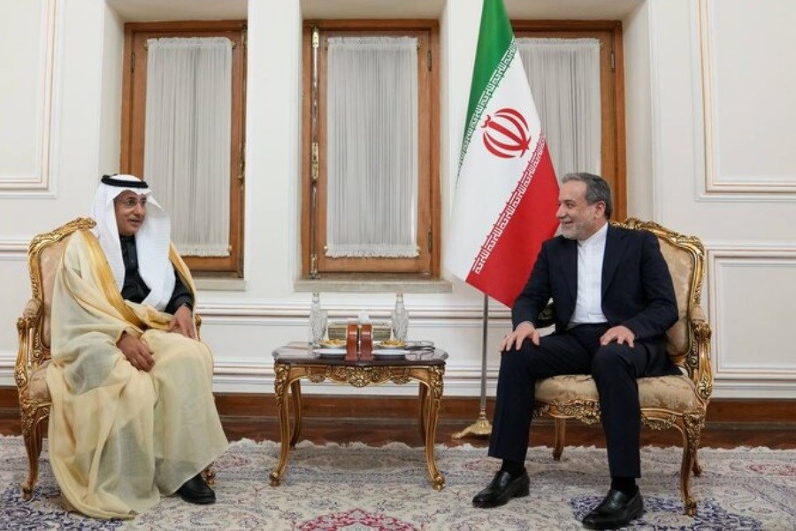 دیدار معاون وزیر خارجه عربستان با عراقچی