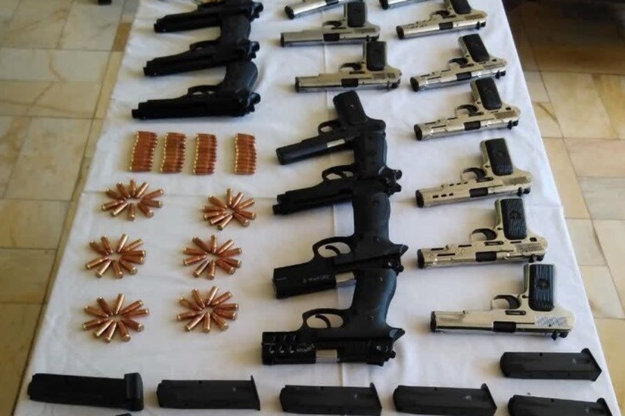 کشف محموله سلاح آمریکایی در سیستان‌ و بلوچستان توسط پلیس