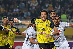 سپاهان با دو گل صدرنشین شد؛ عسکری، تعویض طلایی نویدکیا، باز هم گل زد