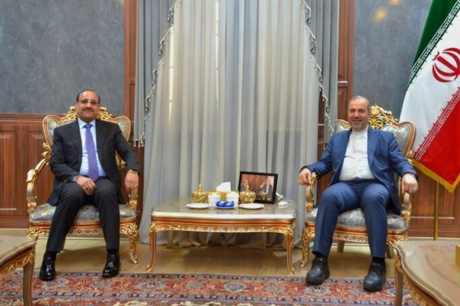 تصویر ملاقات سفیر ایران در عراق با استاندار بغداد