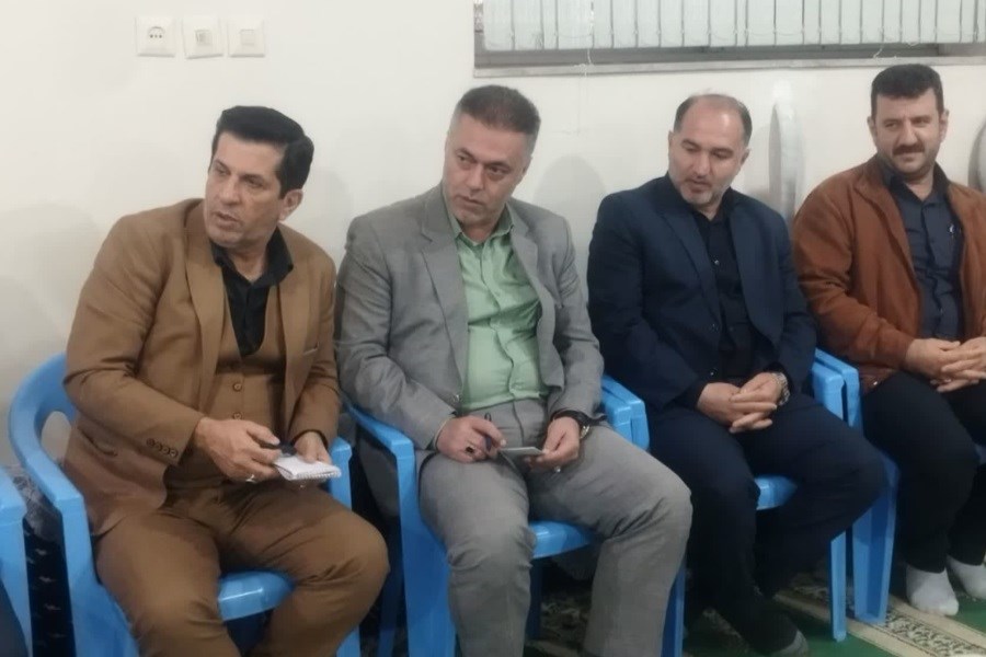 مسئولان املش پای صحبت اهالی روستای کرف‌محله رفتند