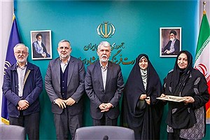 صالحی: «وطن‌نگاری» حافظ هویت و پایداری ایران است