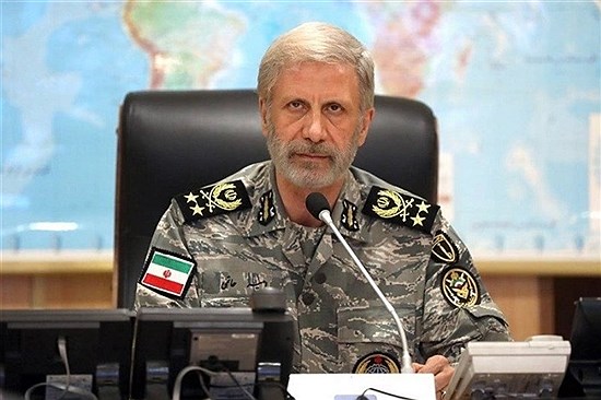 سرلشکر حاتمی: اگر دشمن دوباره اشتباه کند، پاسخ سختی می‌گیرد