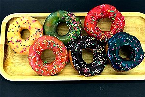 راز دونات‌های نرم و خوشمزه در خانه با این دستورهای آسان