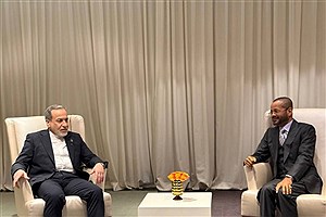 عراقچی در ژنو با وزیر خارجه عمان دیدار کرد