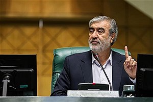 عزیزی: آمریکا فقط زبان اقتدار ایران را می‌فهمد
