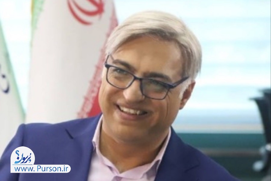 قهرمان مرده را عشق است!