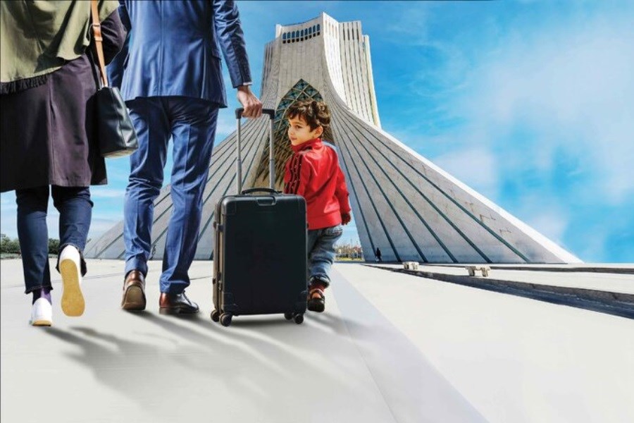 بازگشت ۶۳۰ هزار ایرانی به وطن در روزهای جنگ/ وطن دوستی در خون ایرانیان است