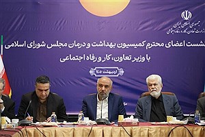 در تأمین نیازهای دارویی کشور مشکلی وجود ندارد