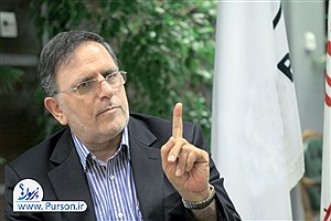 ولی‌الله سیف: استقلال بانک مرکزی به معنای جدایی از دولت نیست