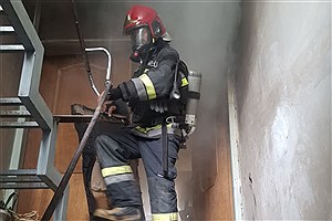 چهارشنبه آتشین در نصف‌جهان؛ مهار حریق انبار مسکونی و کارگاه ذغال با عملیات ضربتی آتش‌نشانان اصفهان