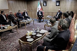 عارف: راهکارهای تکمیل پروژه آزادراه تهران - شمال هرچه سریعتر نهایی شود